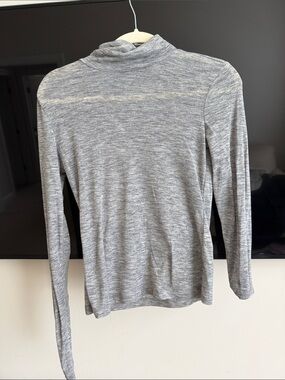 H&M Gray Long Sleeve Turtleneck Top